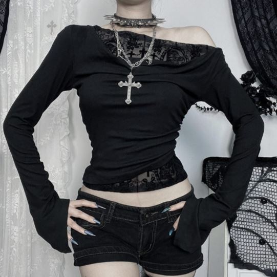Women’s Lace Long Sleeved Crop Top